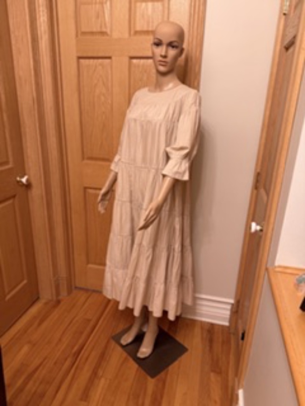 MERLETTE  size Large -  100% cotton beige free flowing dress